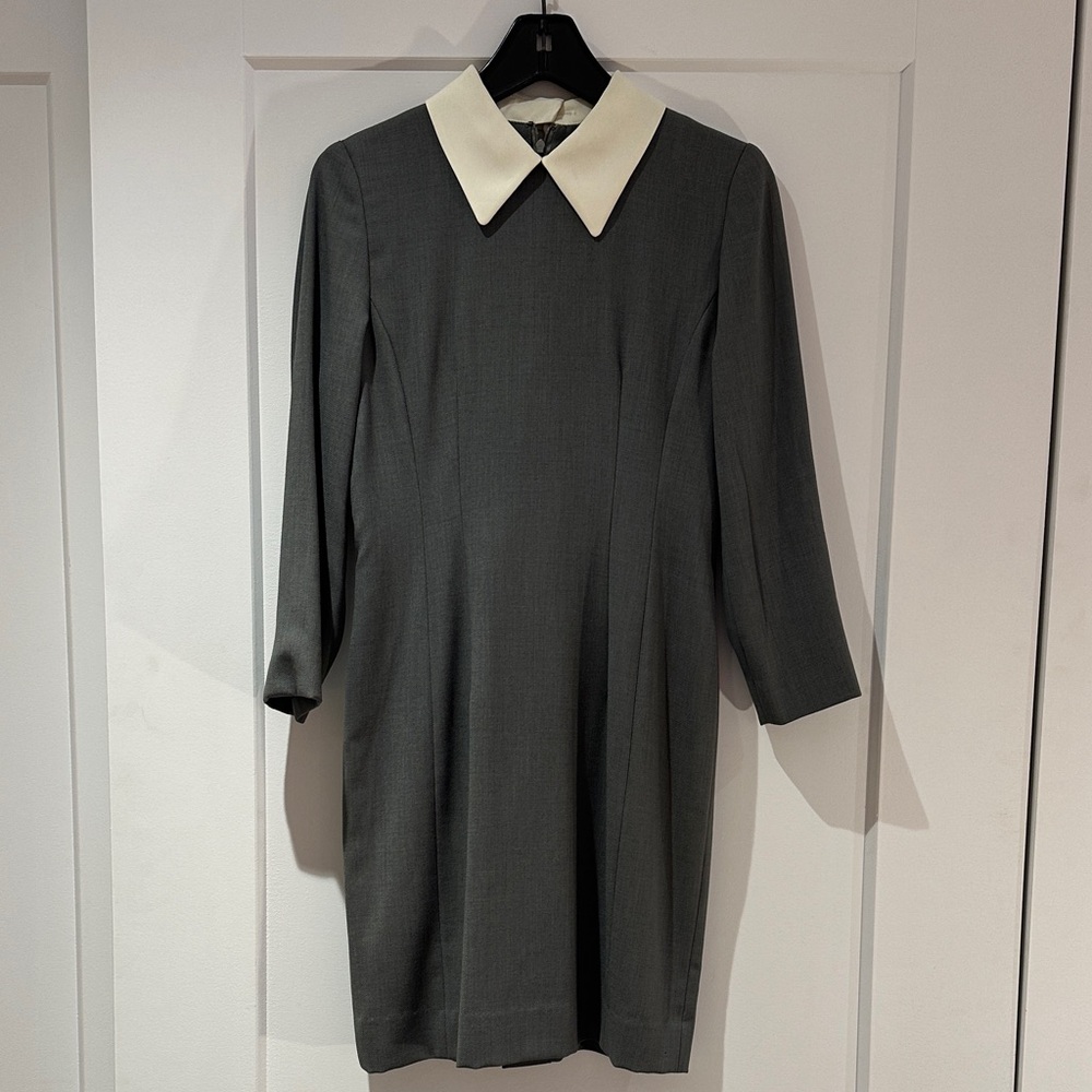 Classic Gray Dress with Contrasting Creamy White Collar